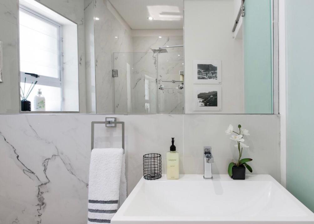 Badgemore Villa Guesthouse Fokváros Kültér fotó